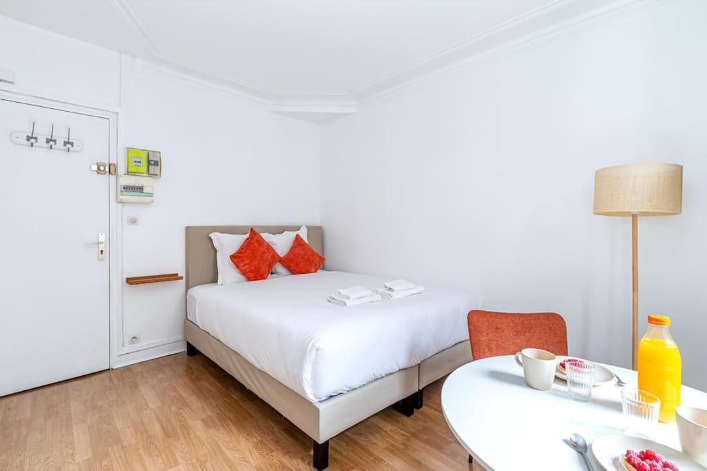 Studio Avenue Philippe Auguste Paris Exterior photo
